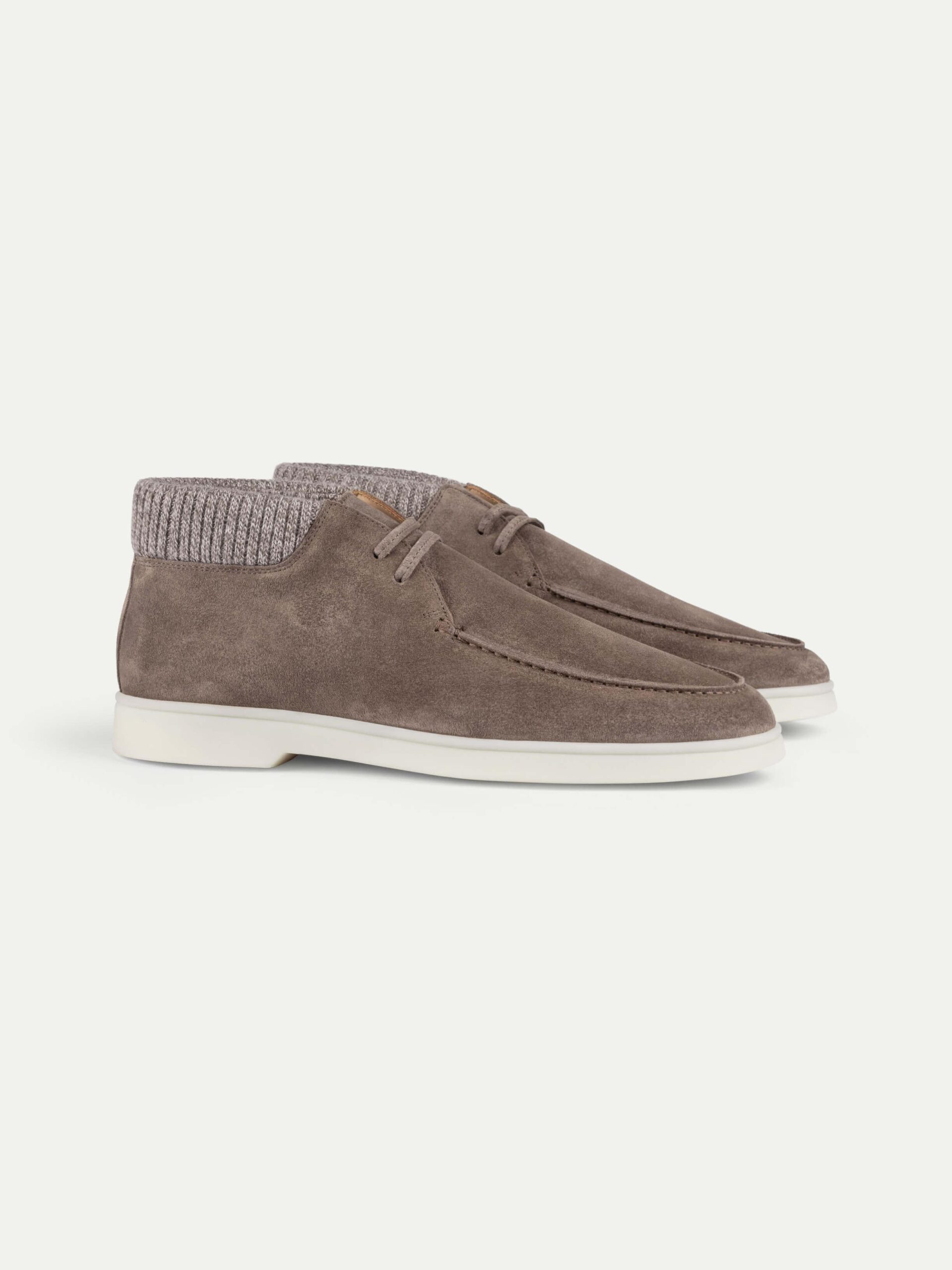 Ash Grey Suede Desert Boots with Cashwool Trim